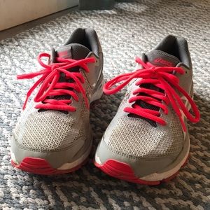 ASICS Gel-Glyde 2 Size 8.5